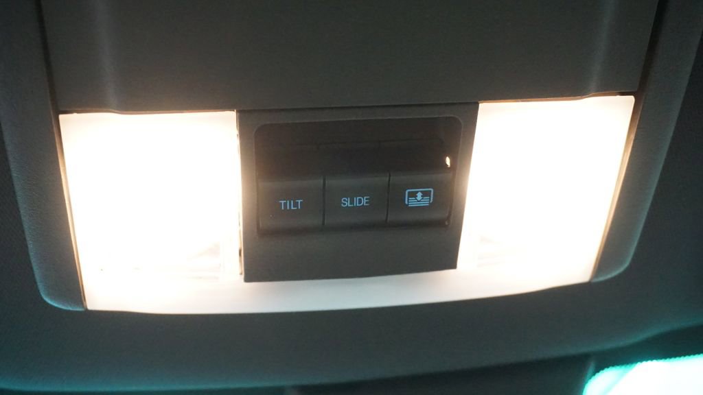 Thumbnail: 2011 Ford Explorer - 37