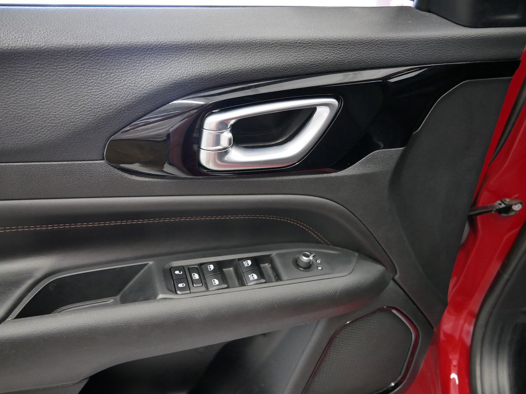 Thumbnail: 2023 Jeep Compass - 6