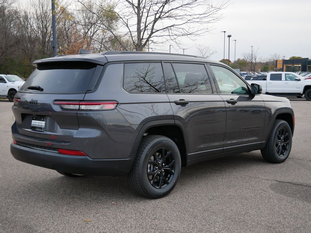 Thumbnail: 2025 Jeep Grand Cherokee L - 10