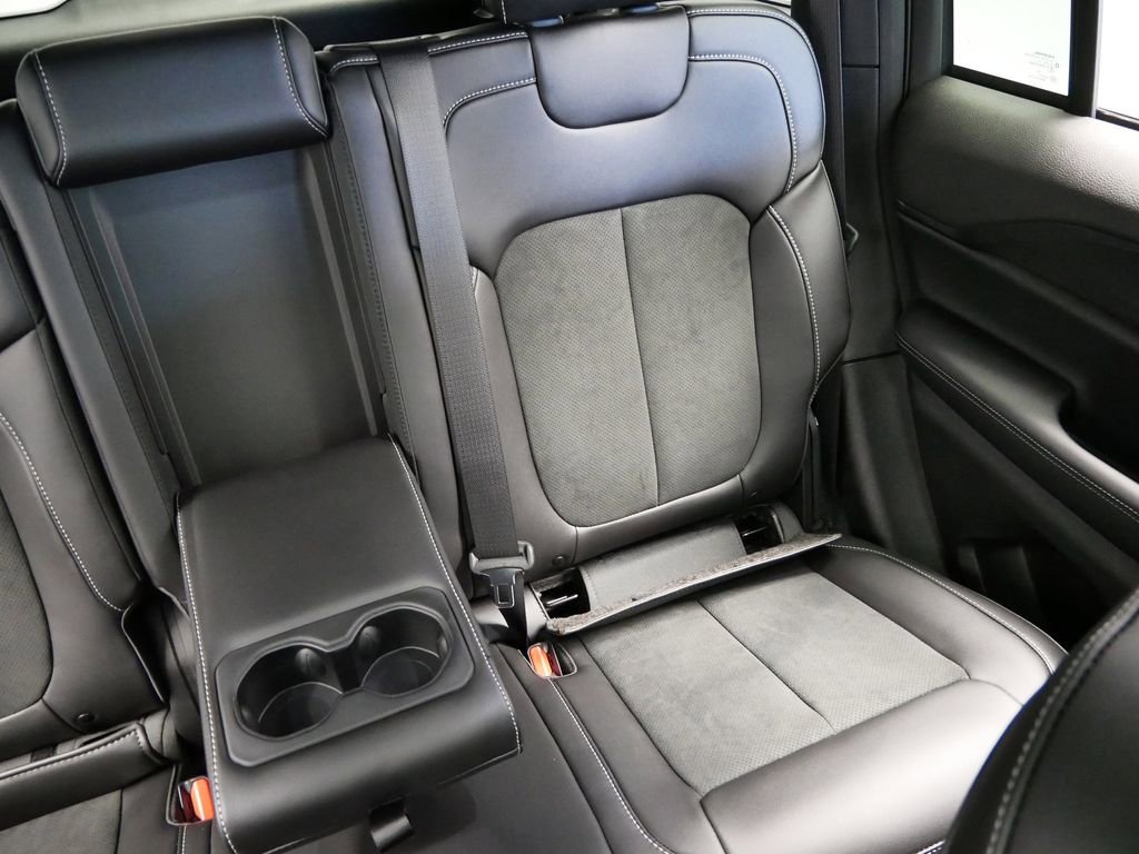 Thumbnail: 2025 Jeep Grand Cherokee - 23