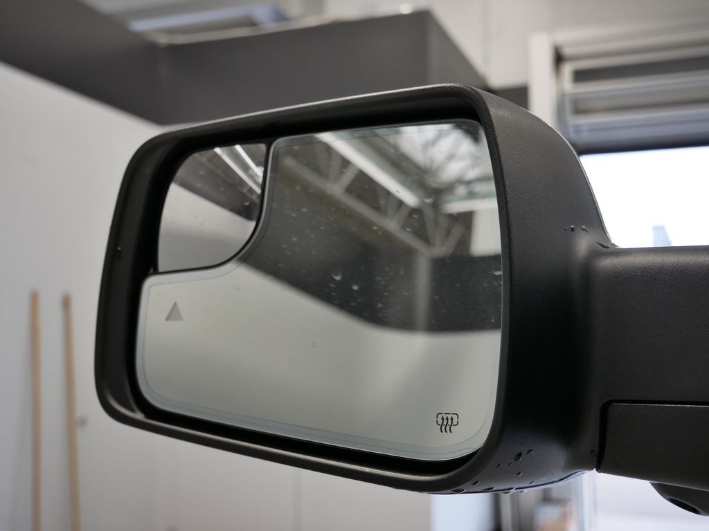 Thumbnail: 2026 RAM 1500 - 26