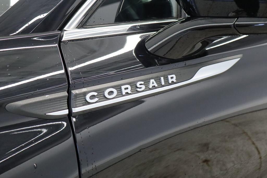Thumbnail: 2022 Lincoln Corsair - 17