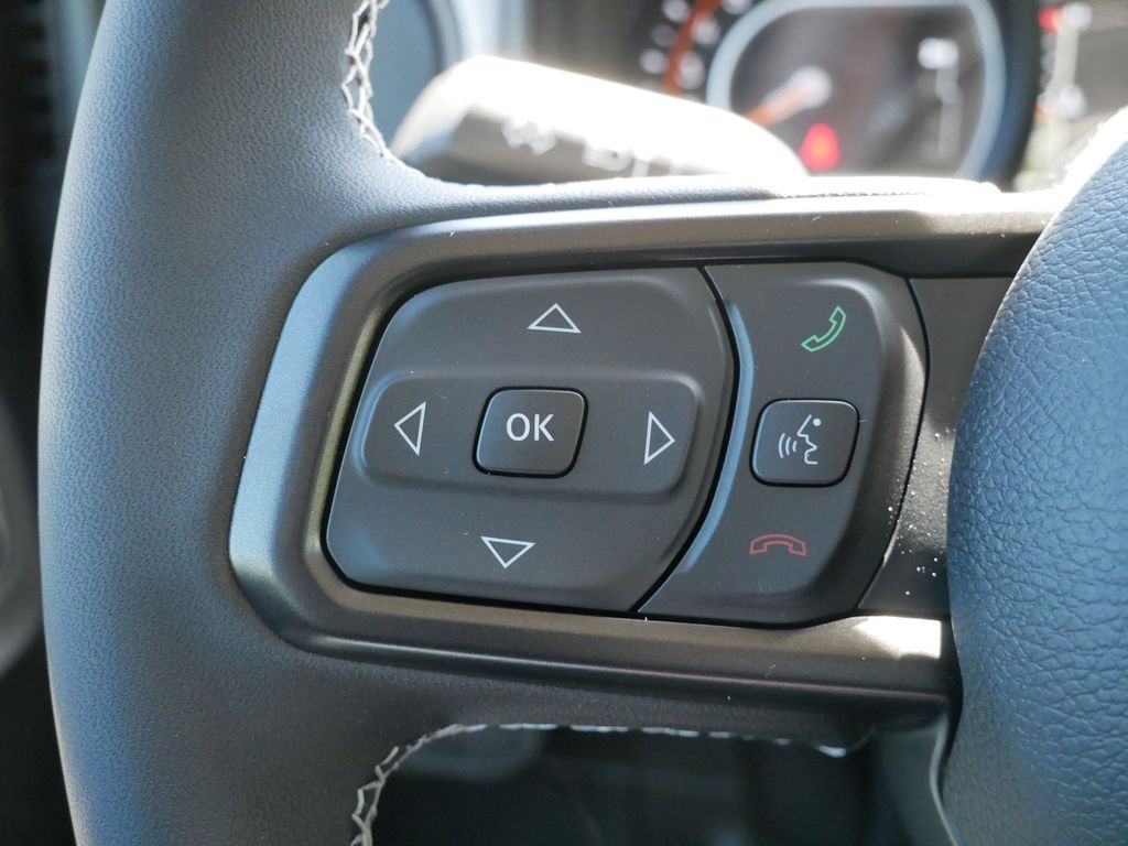 Thumbnail: 2025 Jeep Wrangler - 39