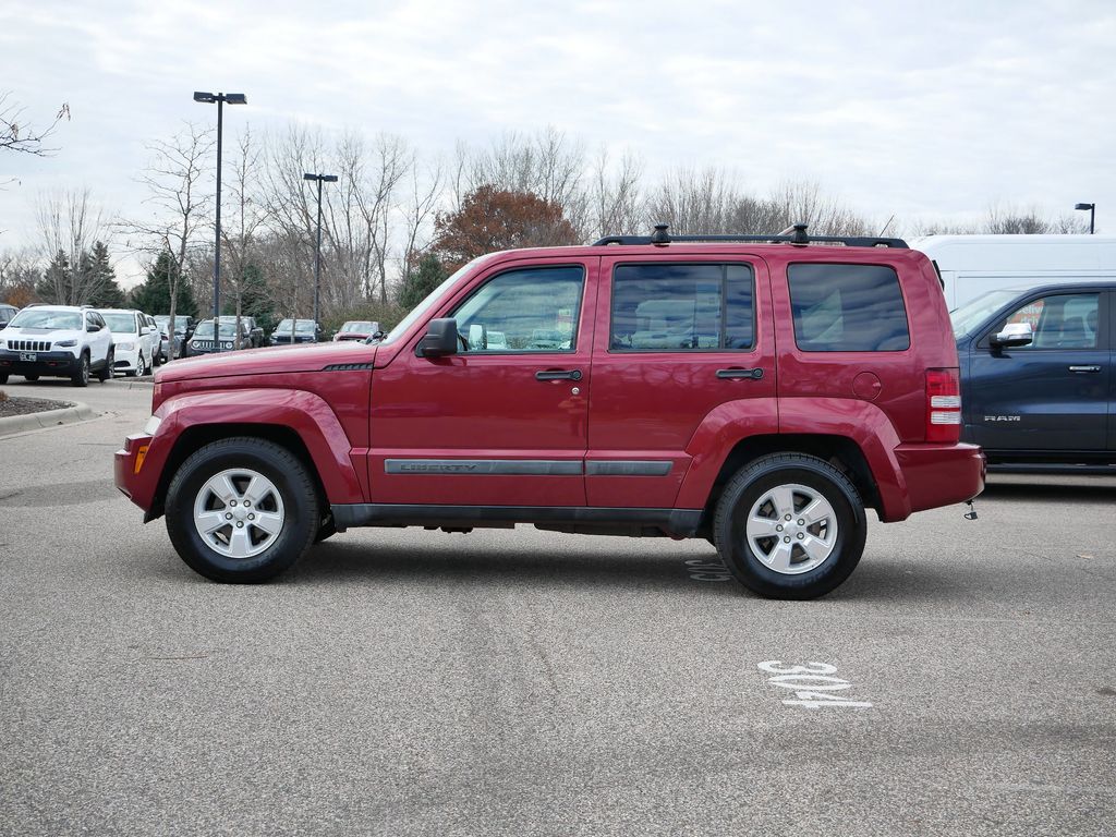 Thumbnail: 2012 Jeep Liberty - 40