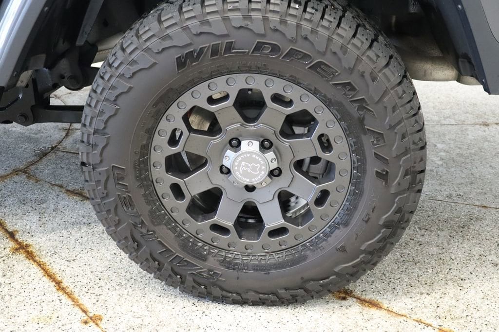 Thumbnail: 2023 Jeep Gladiator - 15