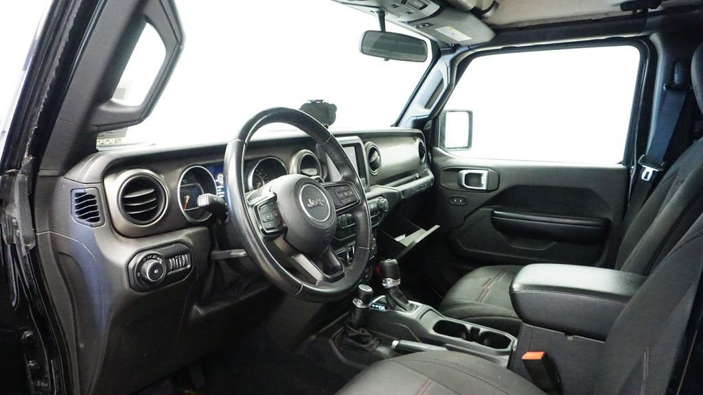 Thumbnail: 2019 Jeep Wrangler - 25