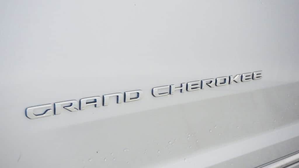 Thumbnail: 2022 Jeep Grand Cherokee - 11