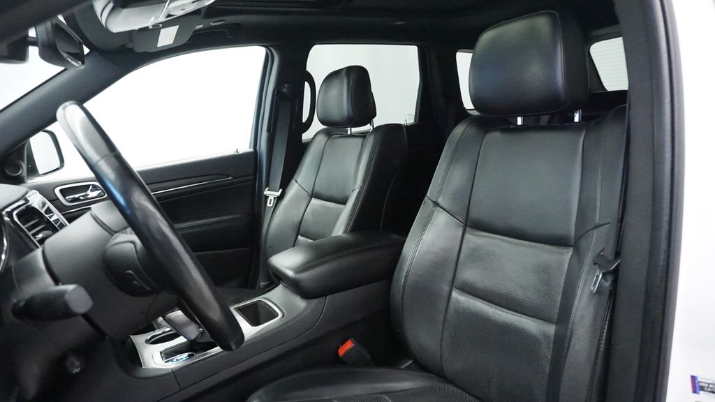 Thumbnail: 2021 Jeep Grand Cherokee - 33