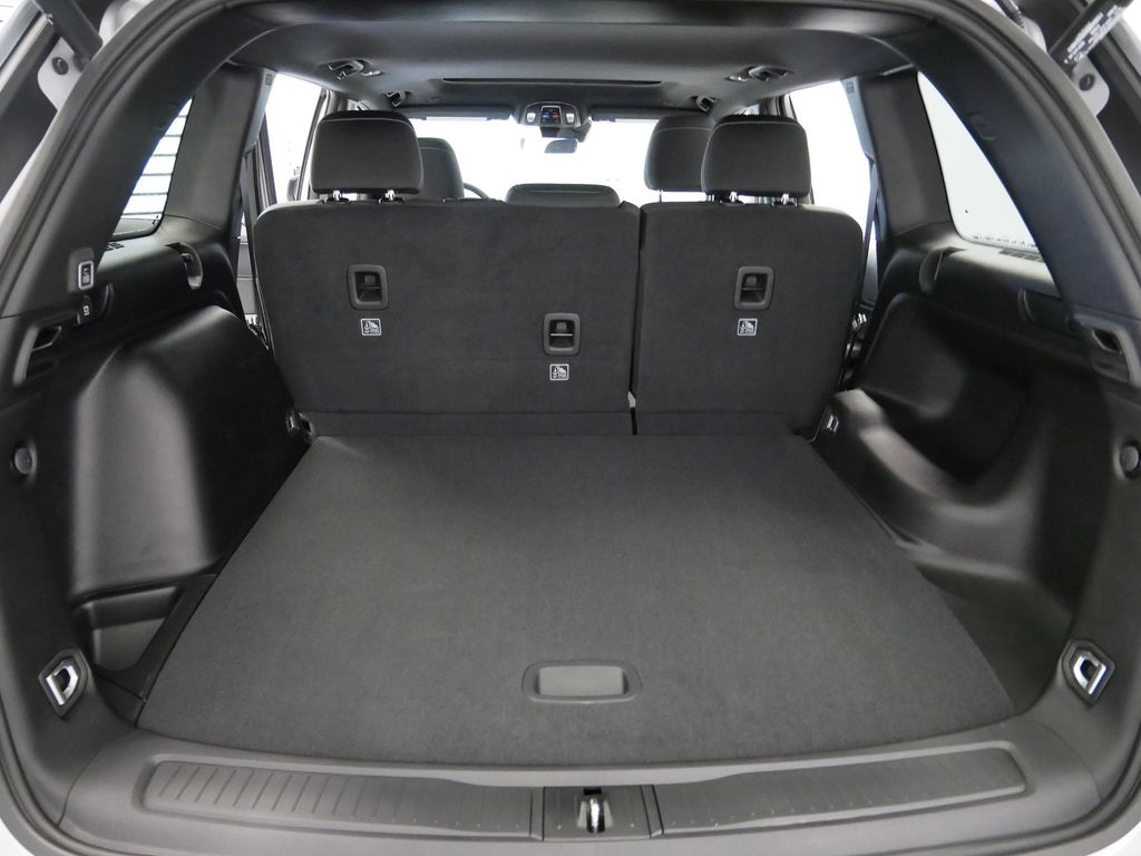 Thumbnail: 2025 Jeep Grand Cherokee - 13