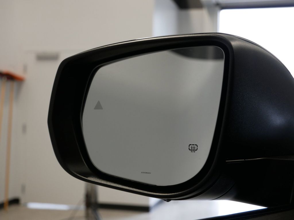 Thumbnail: 2025 Jeep Grand Cherokee - 25