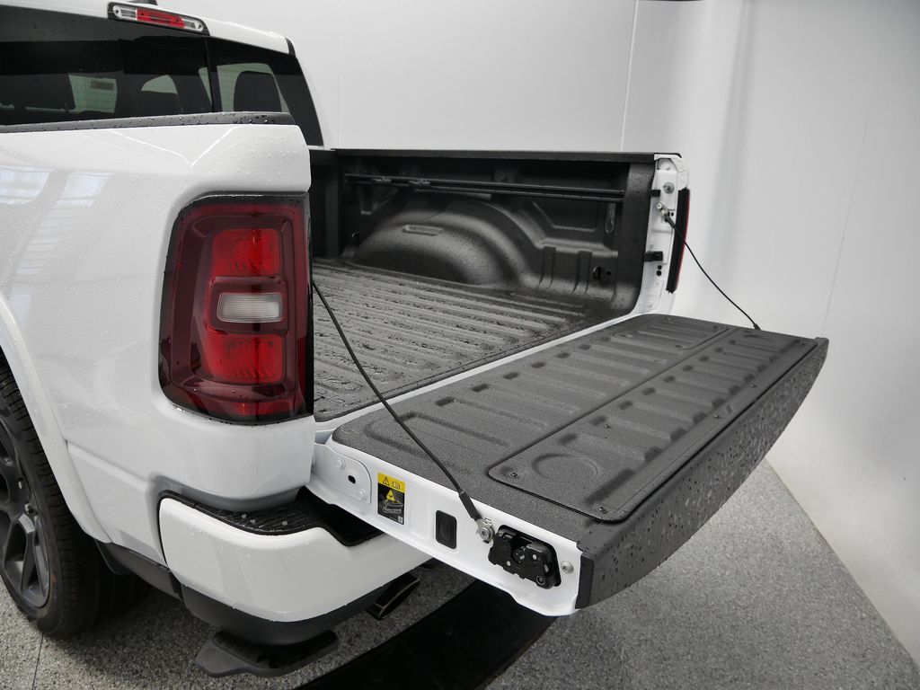 Thumbnail: 2026 RAM 1500 - 13