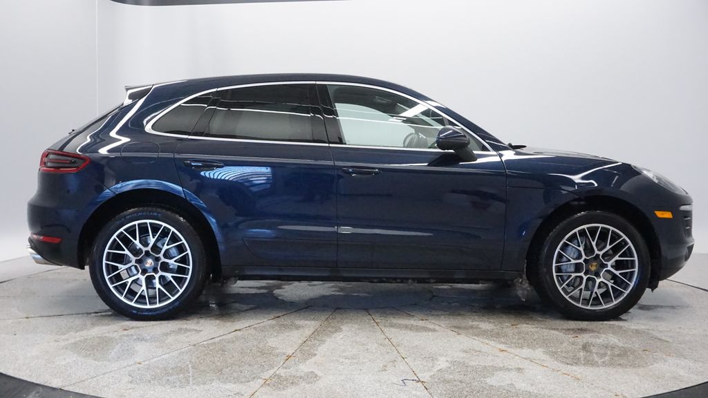 Thumbnail: 2017 Porsche Macan - 7