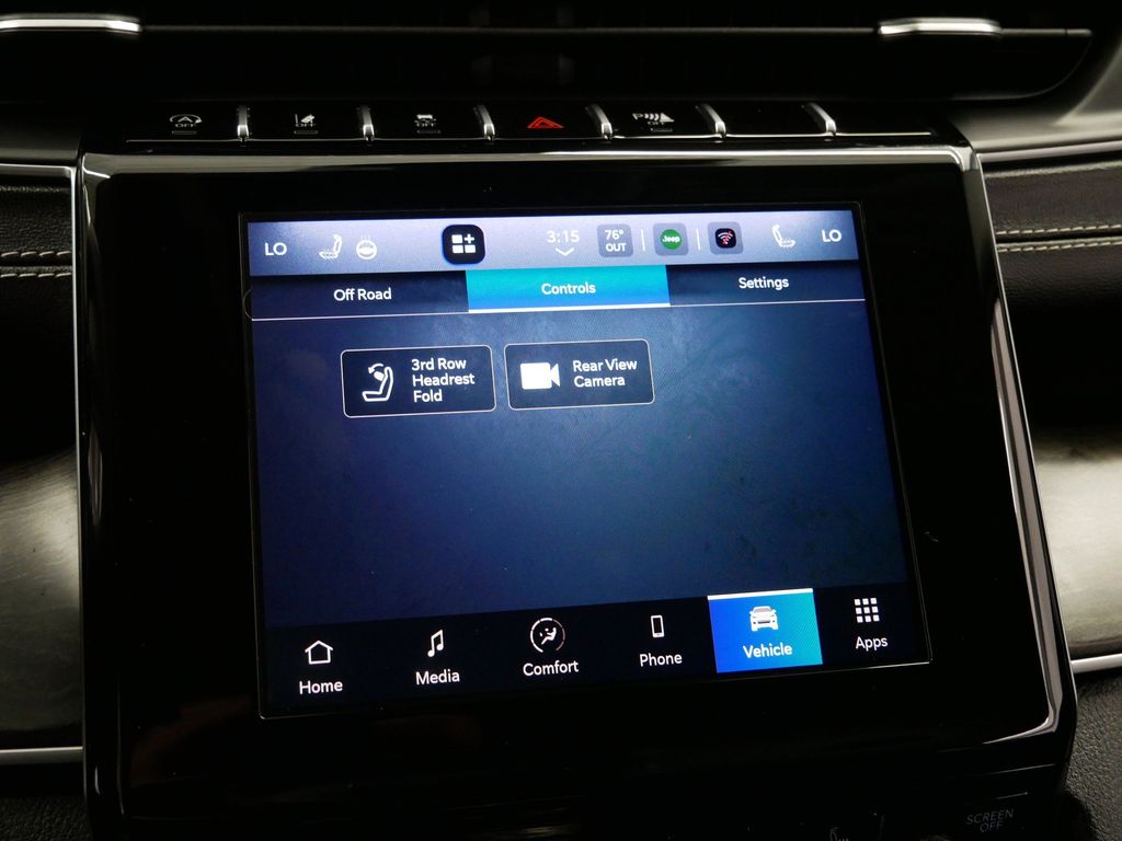 Thumbnail: 2022 Jeep Grand Cherokee L - 35