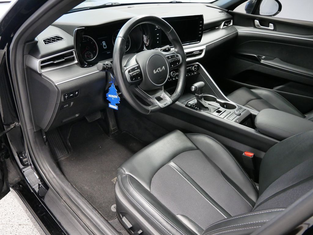 Thumbnail: 2023 Kia K5 - 23