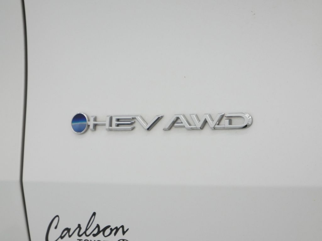 Thumbnail: 2024 Toyota Grand Highlander - 16