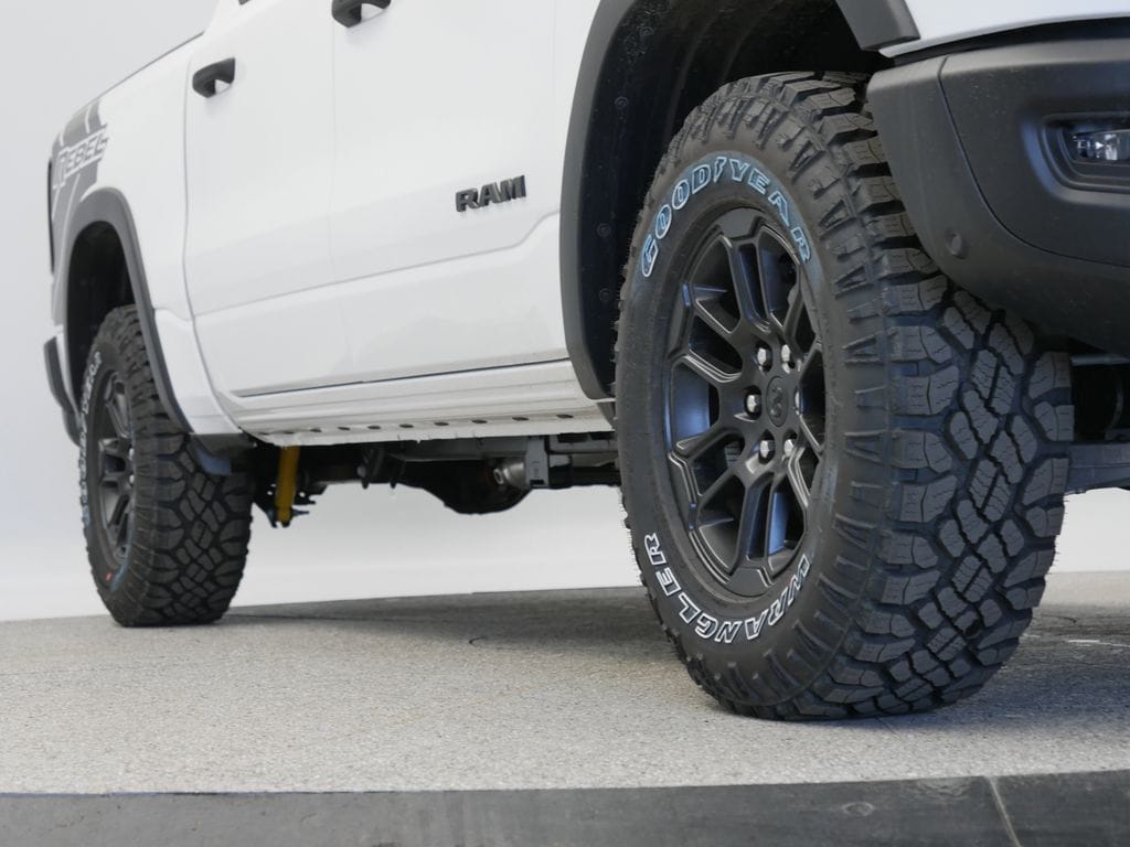 Thumbnail: 2025 RAM 1500 - 6