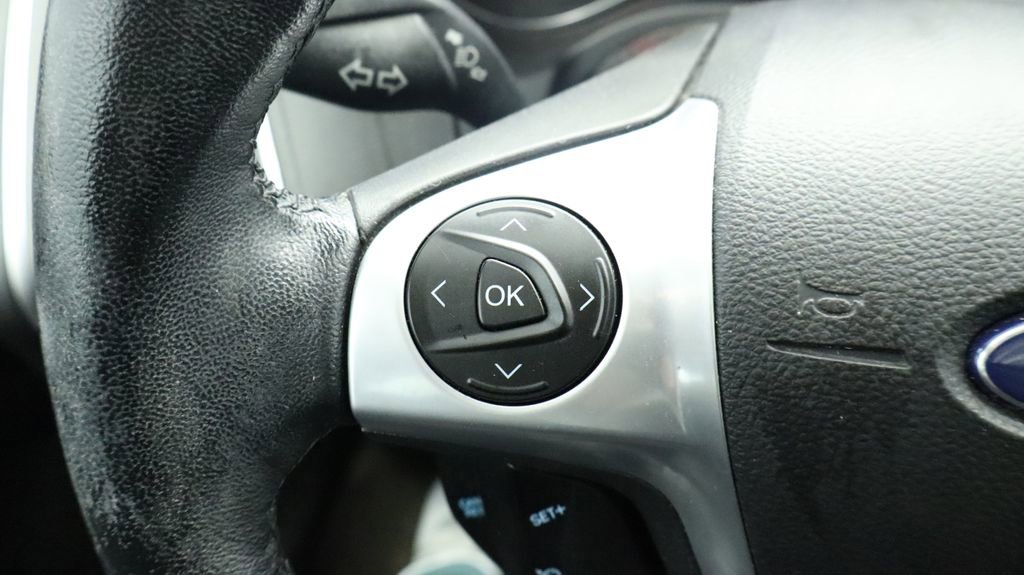 Thumbnail: 2013 Ford Focus - 29