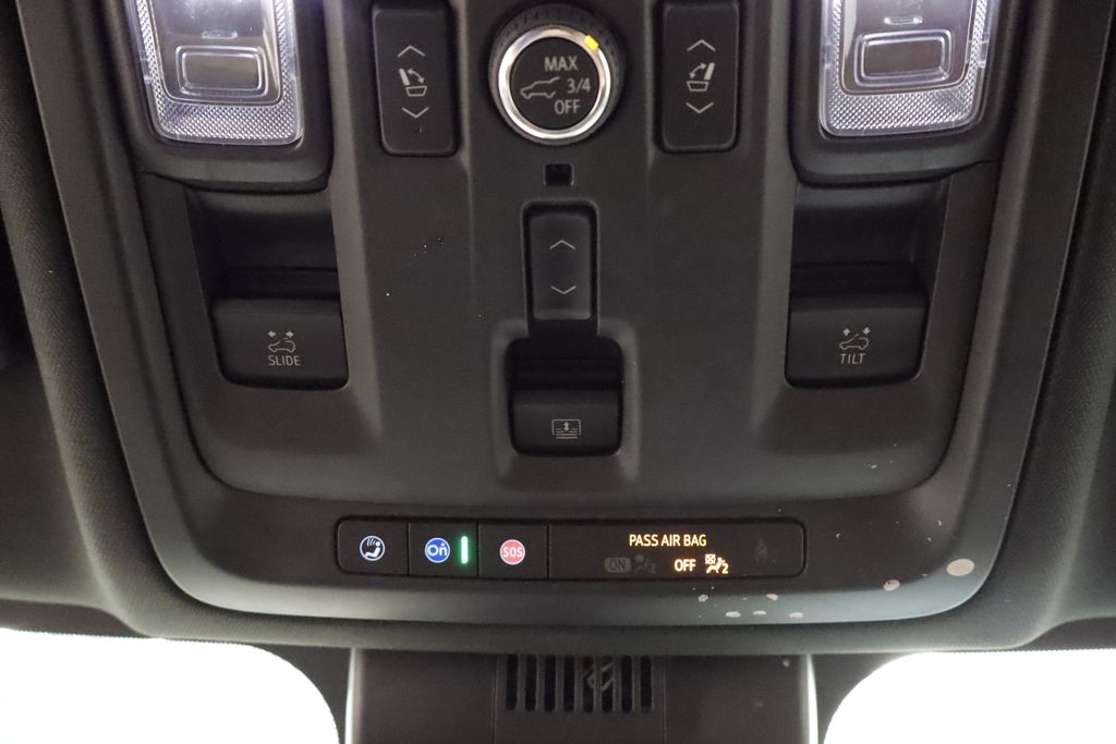 Thumbnail: 2023 GMC Yukon - 44