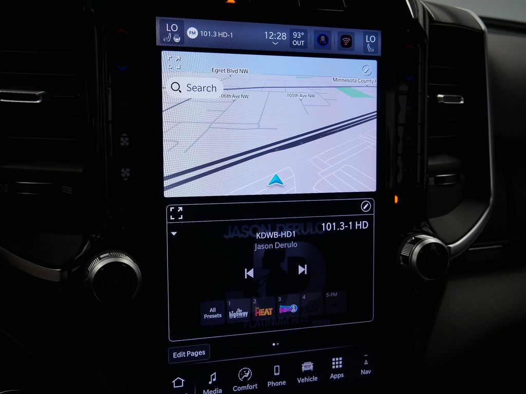 Thumbnail: 2026 RAM 1500 - 33