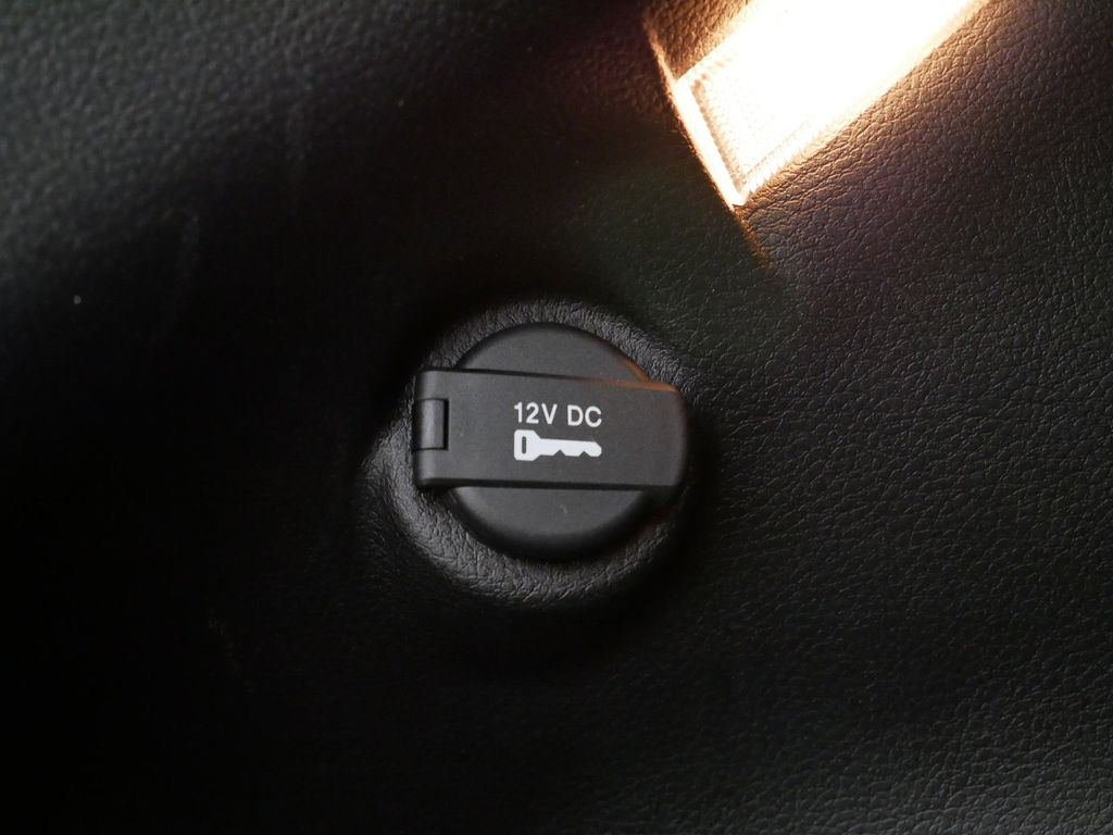 Thumbnail: 2023 Jeep Compass - 15