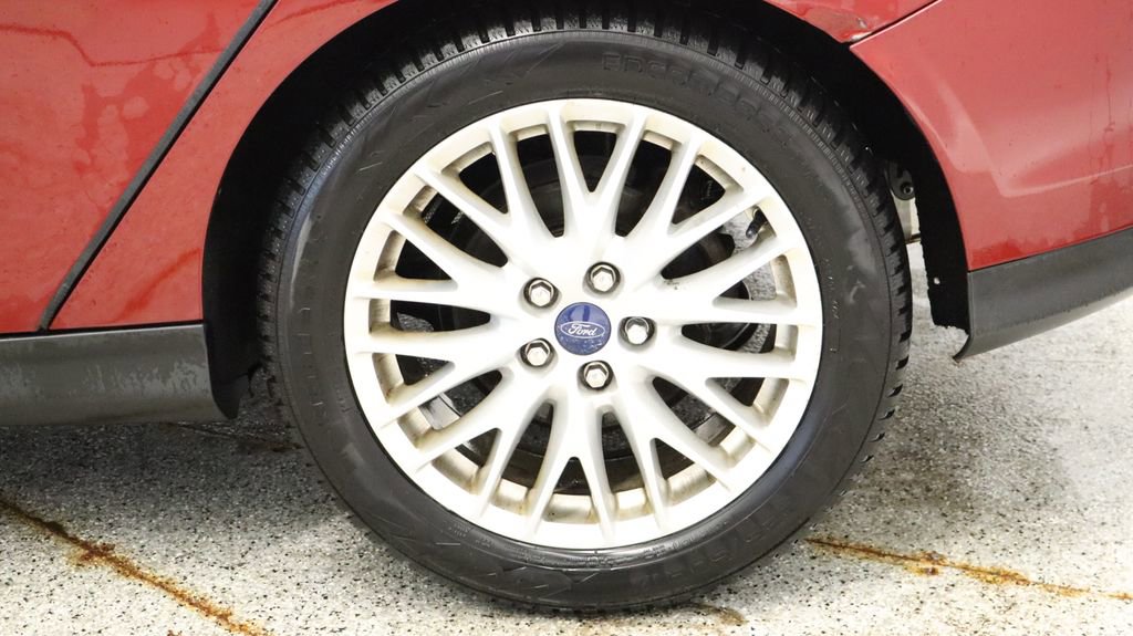 Thumbnail: 2013 Ford Focus - 12