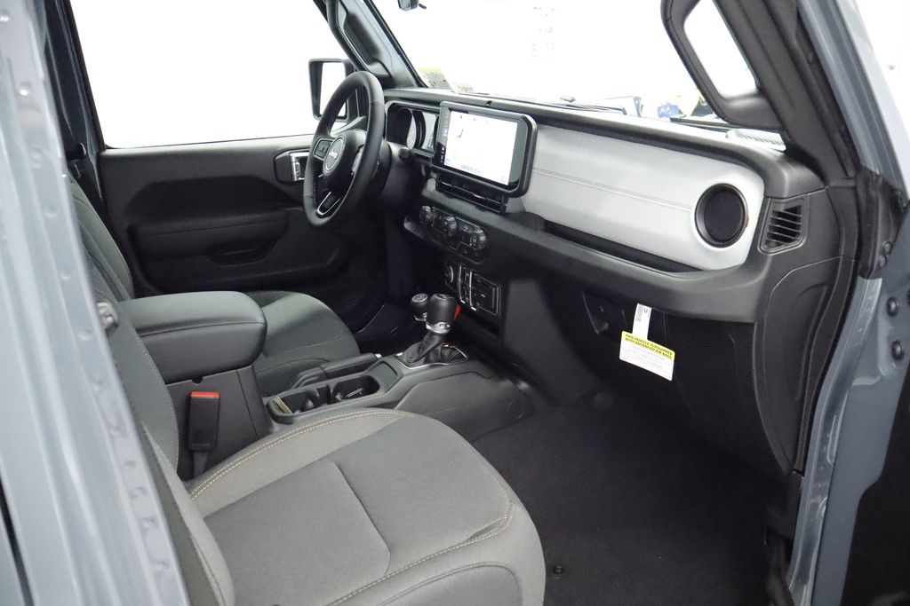 Thumbnail: 2026 Jeep Wrangler - 24