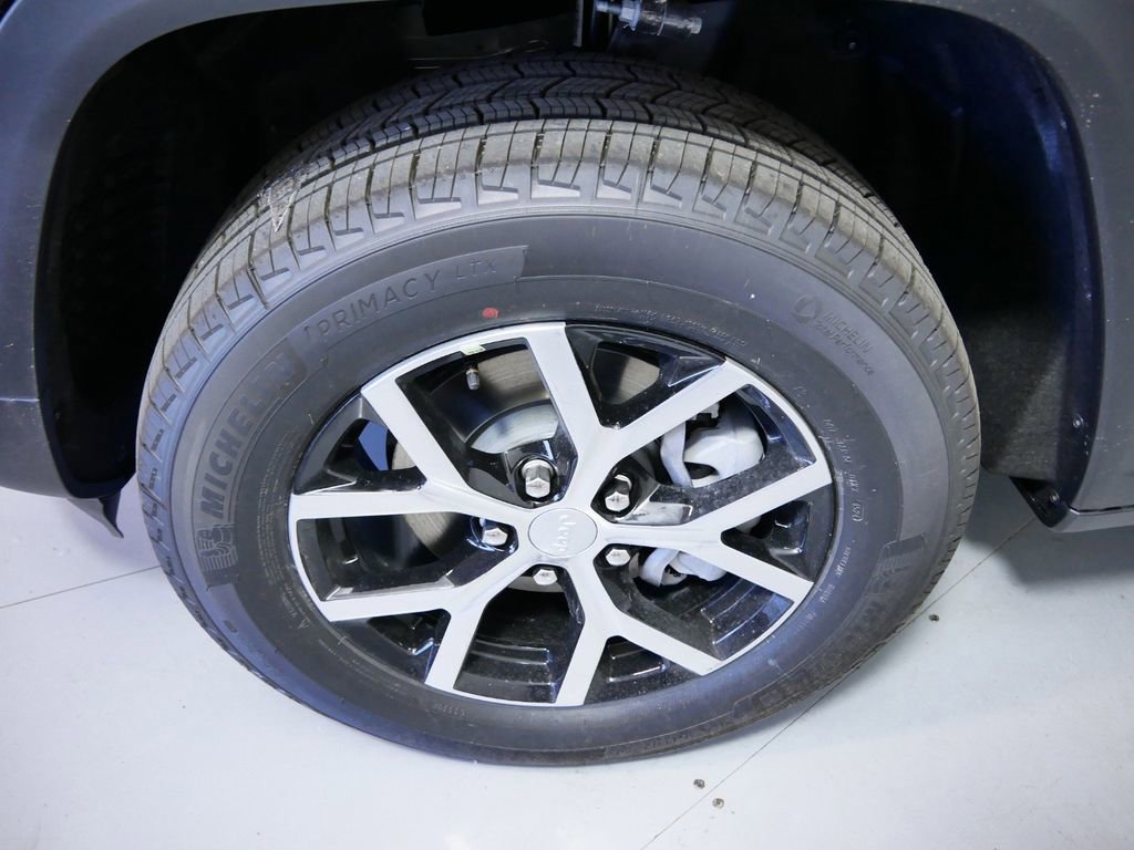 Thumbnail: 2025 Jeep Grand Cherokee - 20