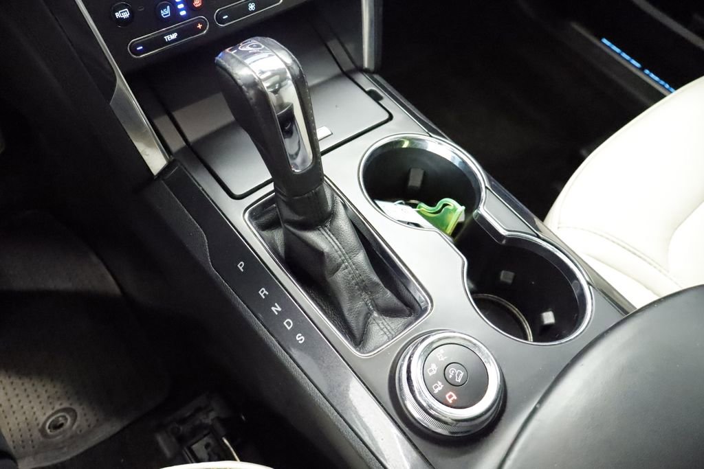 Thumbnail: 2019 Ford Explorer - 32