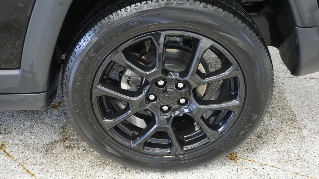 Thumbnail: 2022 Jeep Compass - 20