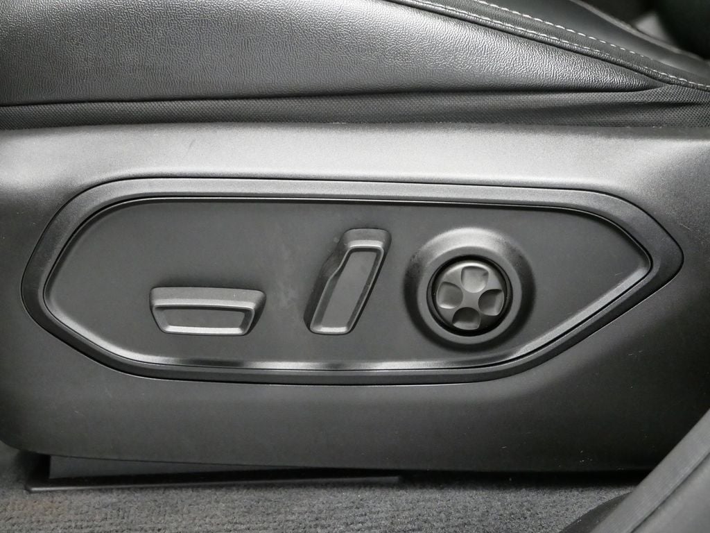 Thumbnail: 2022 Jeep Grand Cherokee - 6