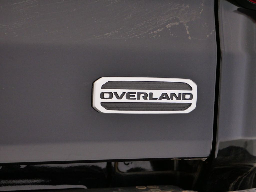 Thumbnail: 2020 Jeep Gladiator - 21