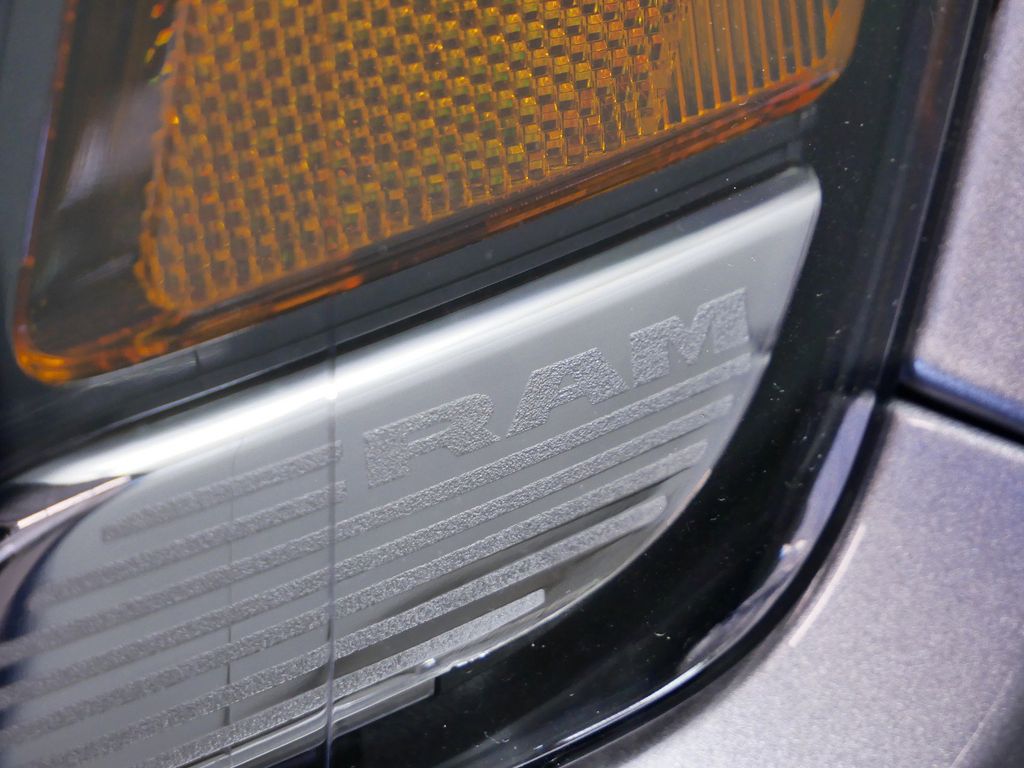 Thumbnail: 2025 RAM 1500 - 21