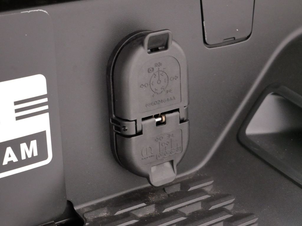 Thumbnail: 2026 RAM 1500 - 12