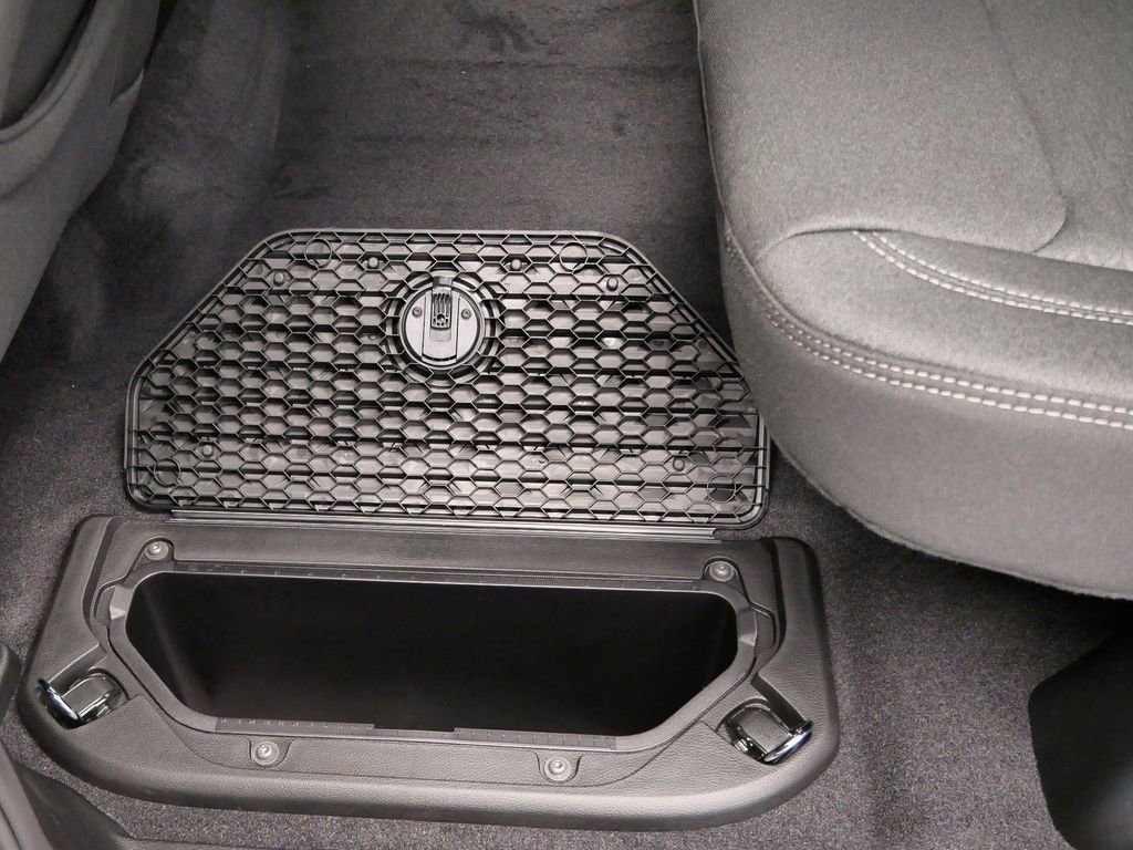 Thumbnail: 2026 RAM 1500 - 22