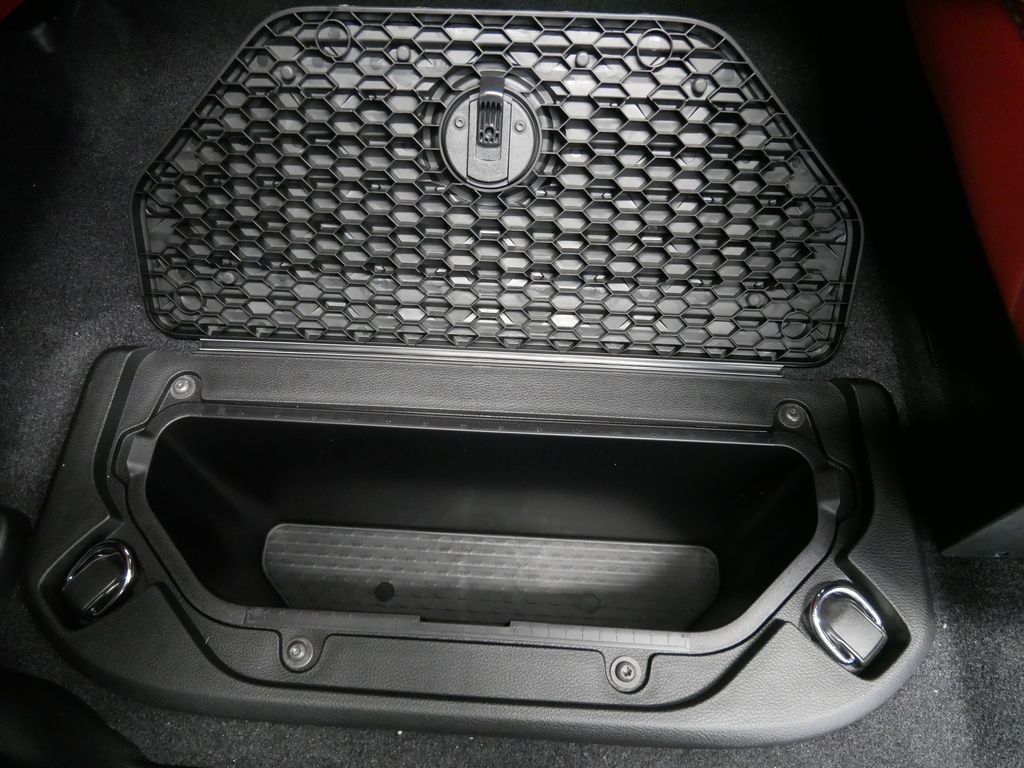 Thumbnail: 2025 RAM 1500 - 23