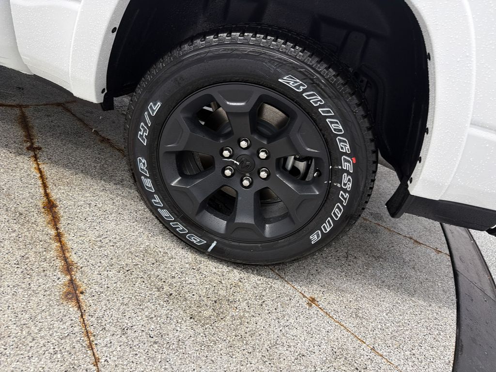 Thumbnail: 2026 RAM 1500 - 15