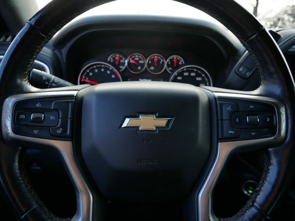 Thumbnail: 2019 Chevrolet Silverado 1500 - 22