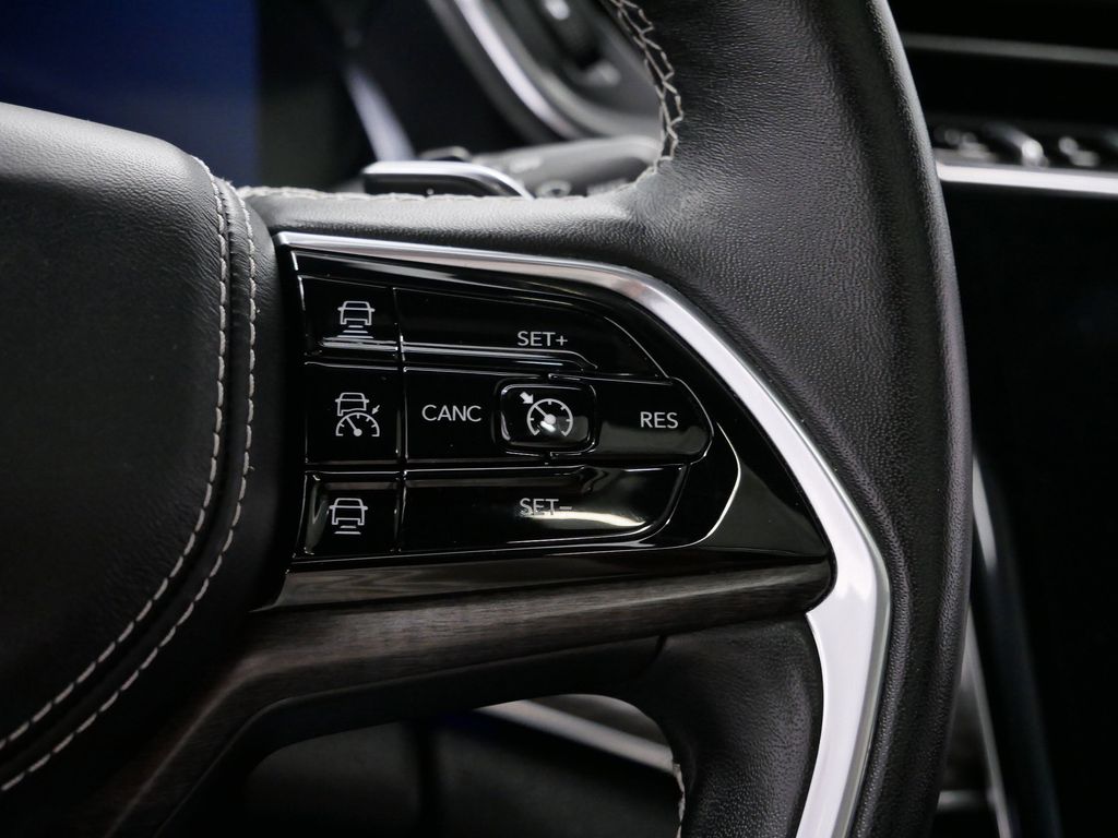 Thumbnail: 2022 Jeep Grand Cherokee - 26