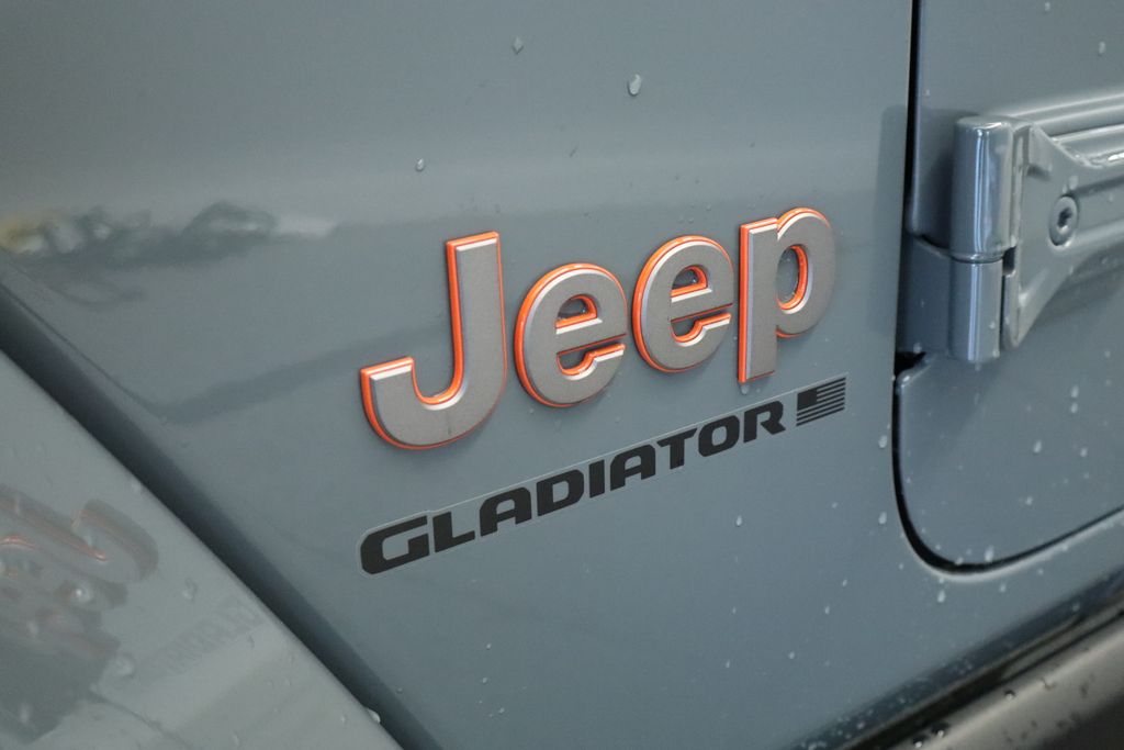 Thumbnail: 2026 Jeep Gladiator - 15