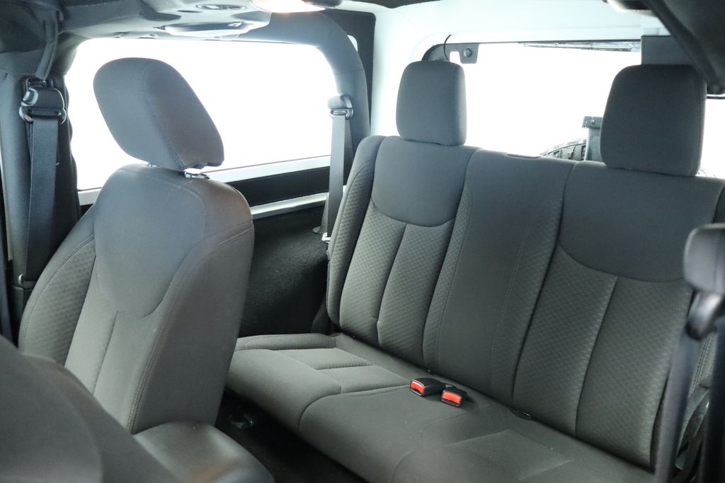 Thumbnail: 2014 Jeep Wrangler - 19