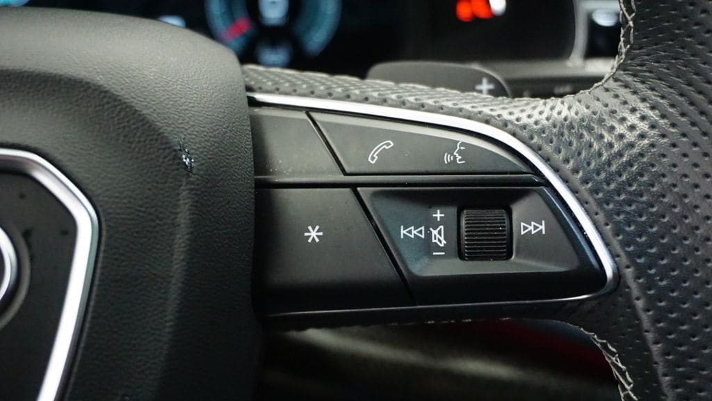 Thumbnail: 2022 Audi SQ8 - 31