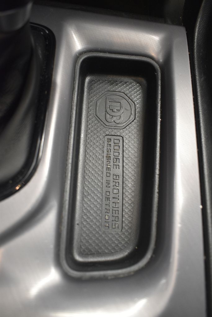 Thumbnail: 2022 Dodge Charger - 38