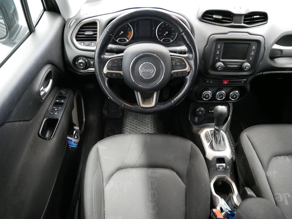Thumbnail: 2017 Jeep Renegade - 21