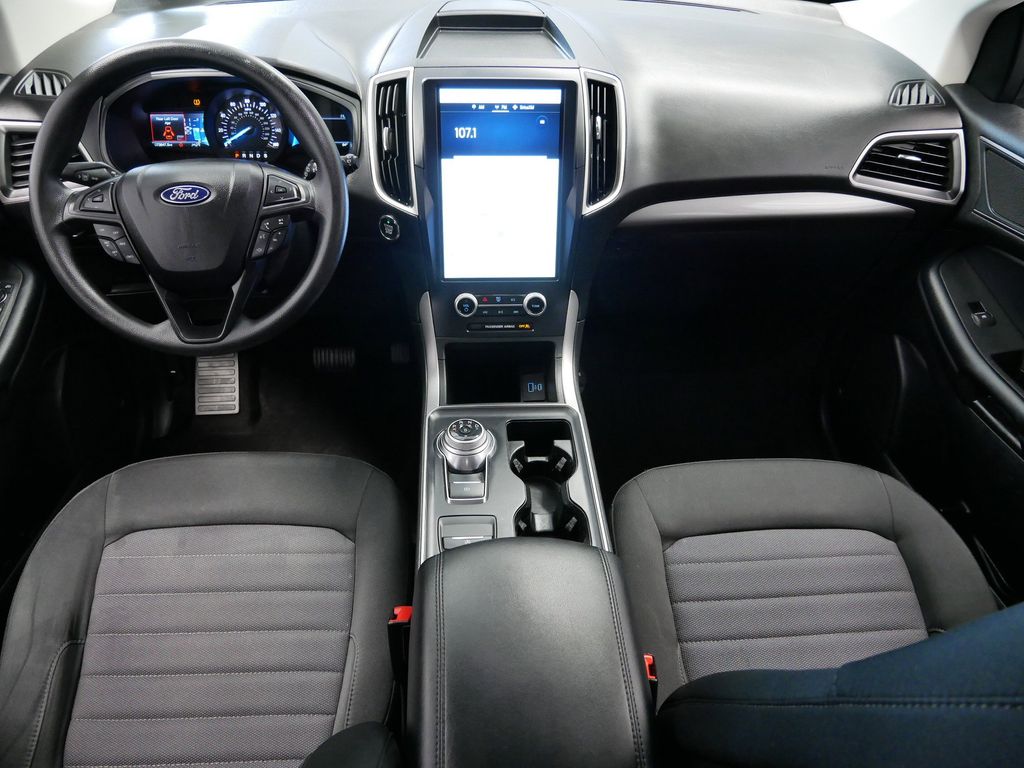 Thumbnail: 2022 Ford Edge - 21