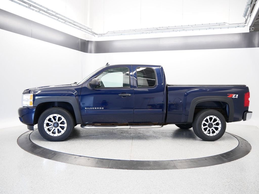 Thumbnail: 2011 Chevrolet Silverado 1500 - 2