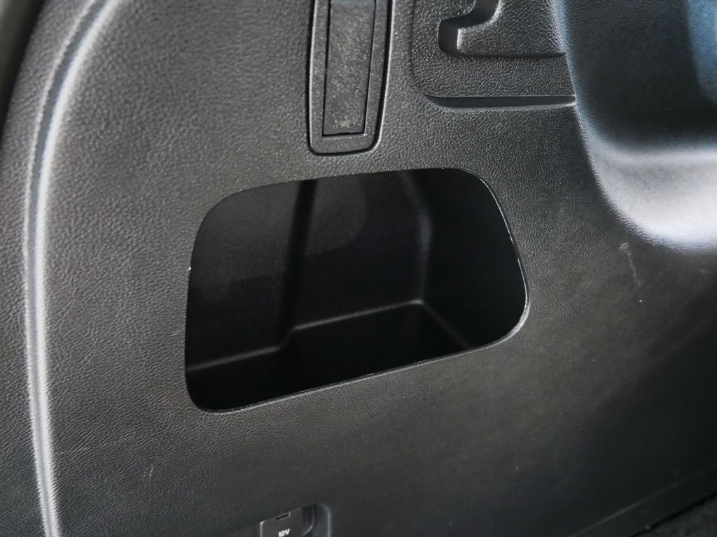 Thumbnail: 2022 Ford Edge - 18