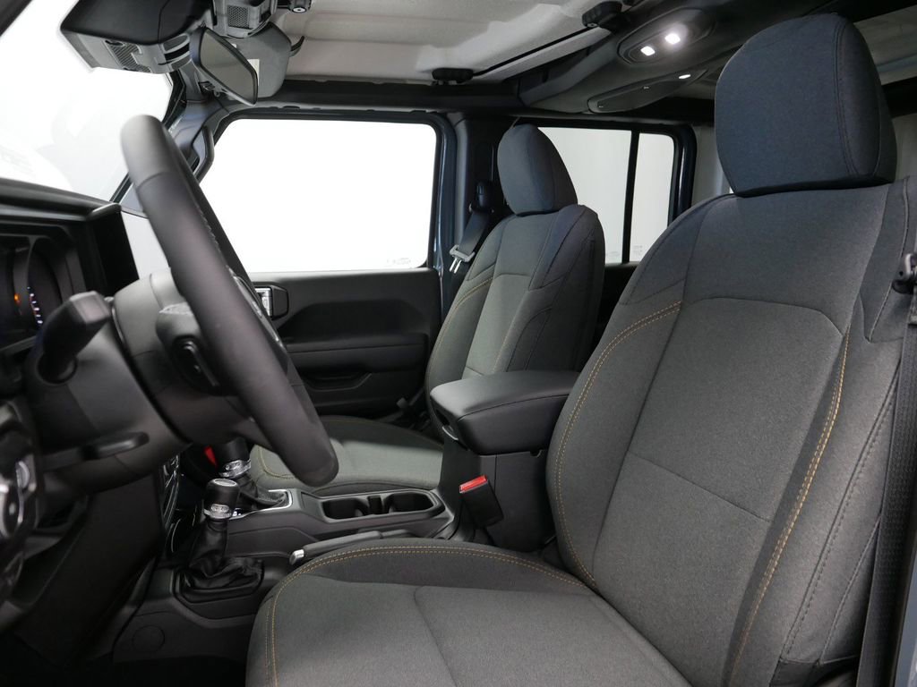 Thumbnail: 2025 Jeep Wrangler - 30