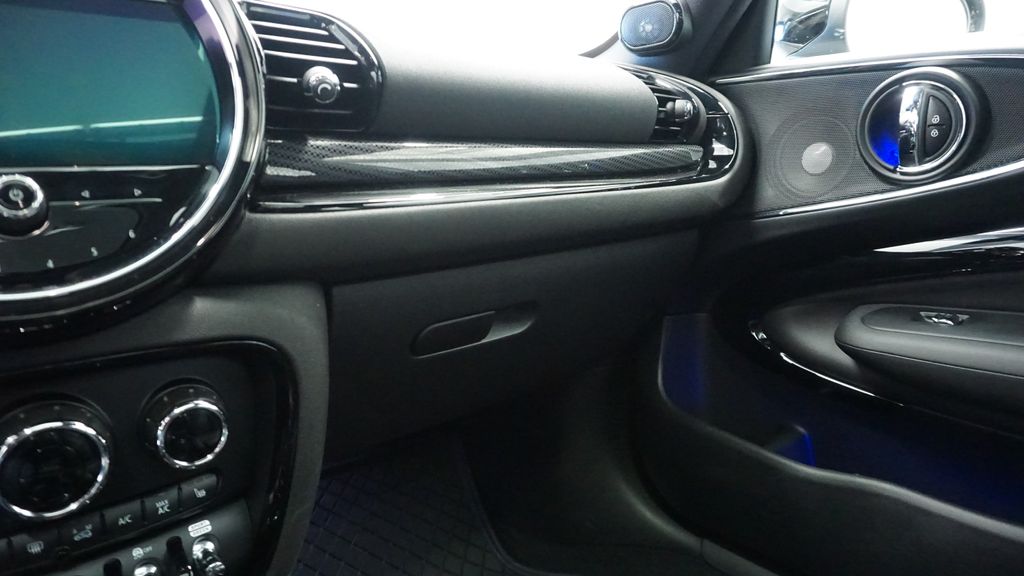 Thumbnail: 2022 MINI Cooper Clubman - 34