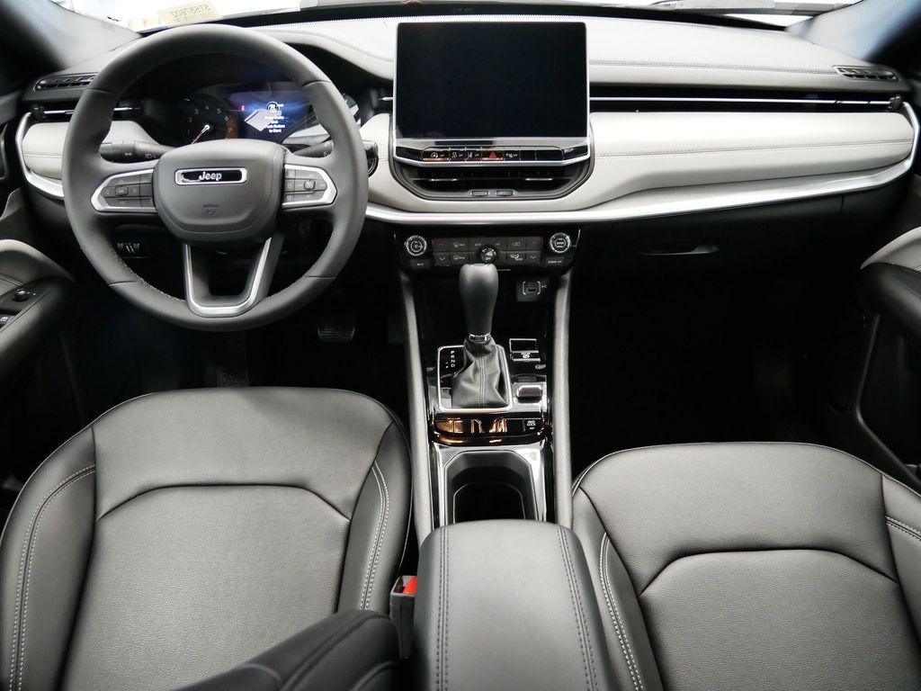 Thumbnail: 2025 Jeep Compass - 17