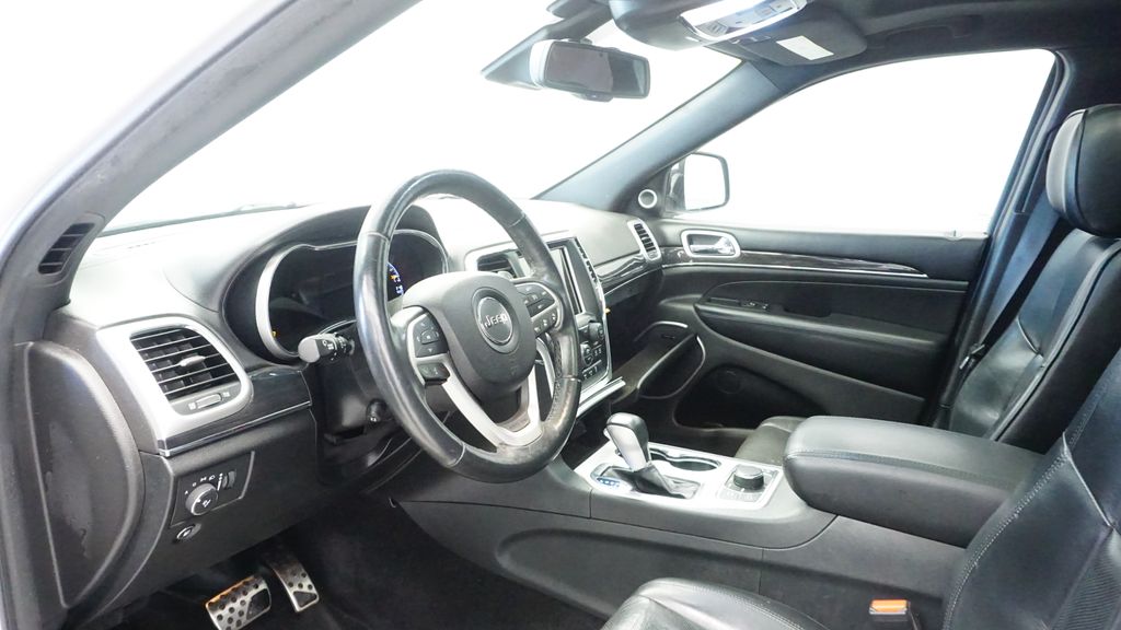 Thumbnail: 2016 Jeep Grand Cherokee - 27